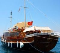 The Motor Yacht Halis Temel